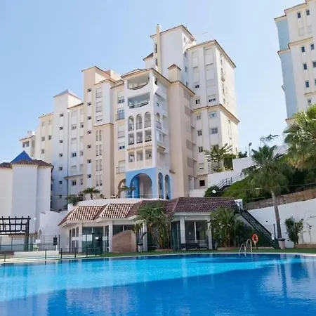 Stylish 2 Bedroom Penthouse With Breathtaking View * Estepona