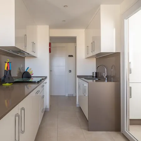 Apartman Stylish 2 Bedroom Penthouse With Breathtaking View *