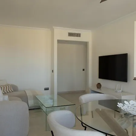 Apartman Stylish 2 Bedroom Penthouse With Breathtaking View *
