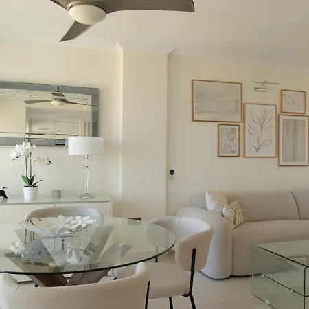 Stylish 2 Bedroom Penthouse With Breathtaking View * Estepona