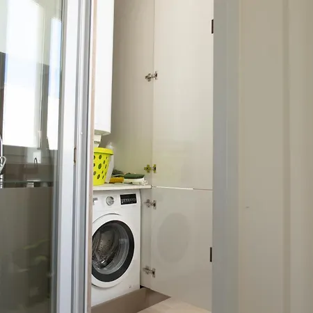 Apartman Stylish 2 Bedroom Penthouse With Breathtaking View