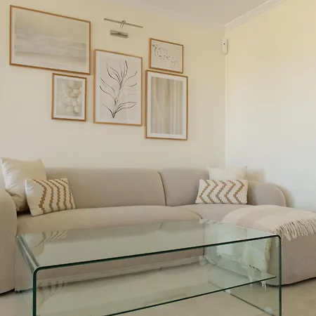 Apartman Stylish 2 Bedroom Penthouse With Breathtaking View *